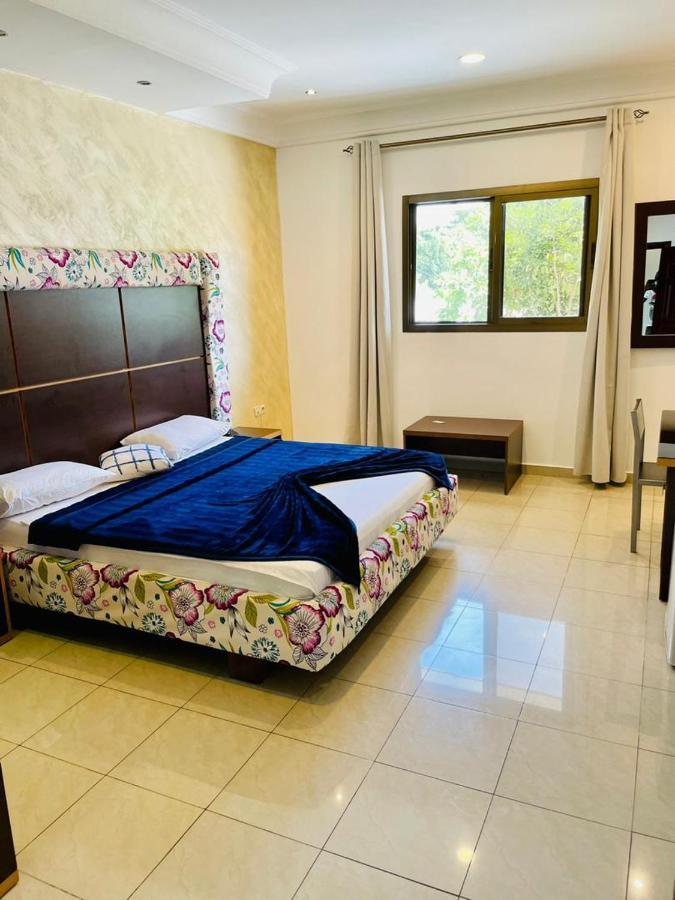 Class Hotel Браззавиль Экстерьер фото