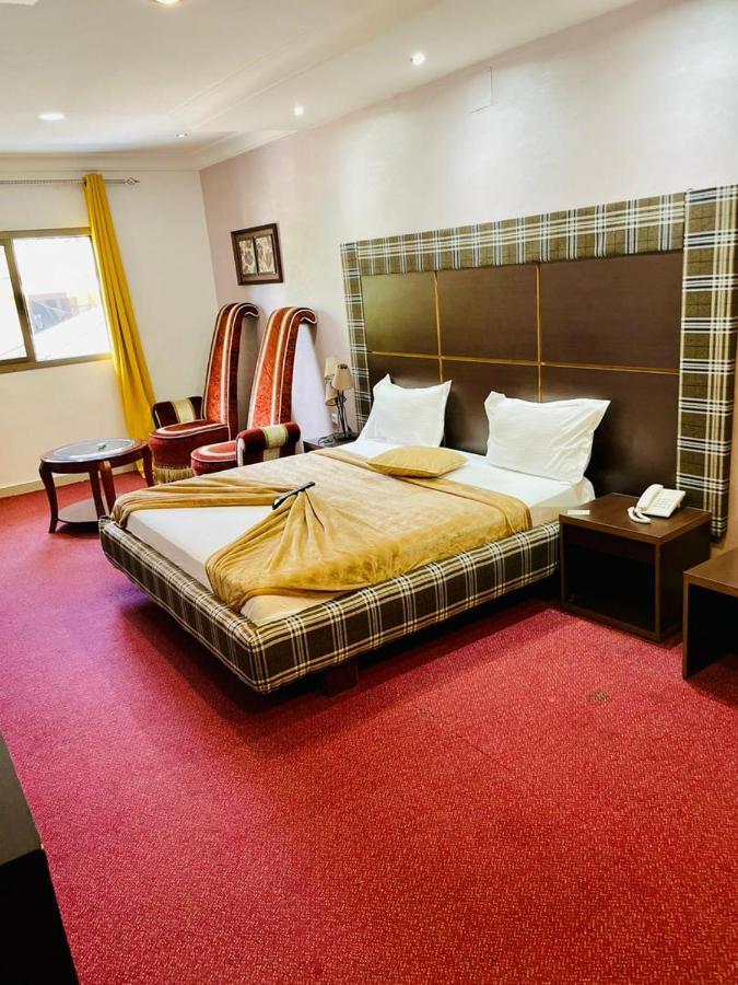 Class Hotel Браззавиль Экстерьер фото